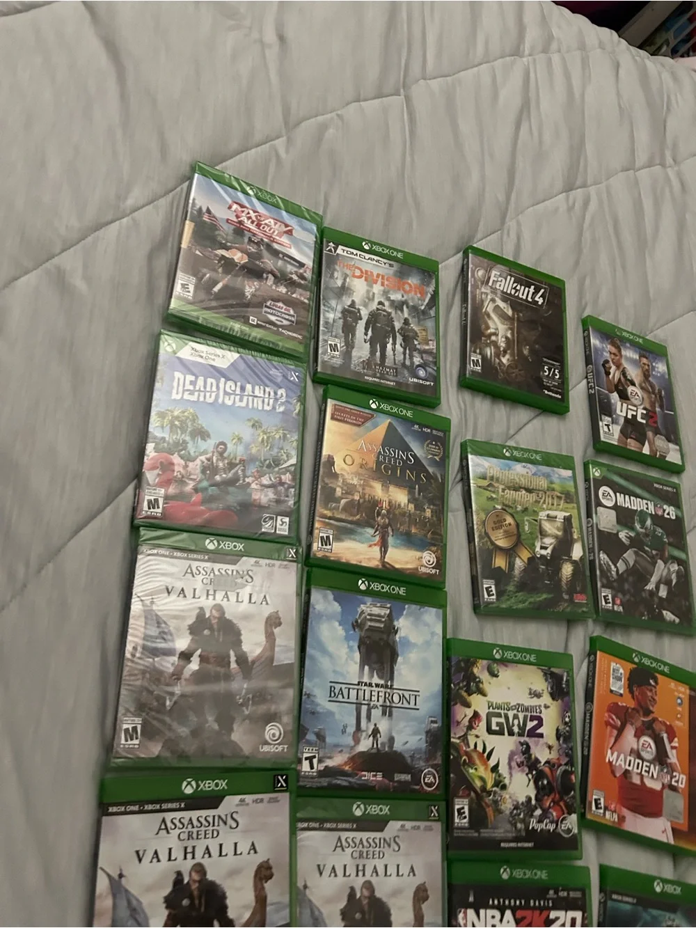 Microsoft Xbox Game Case Bundle with Green Covers